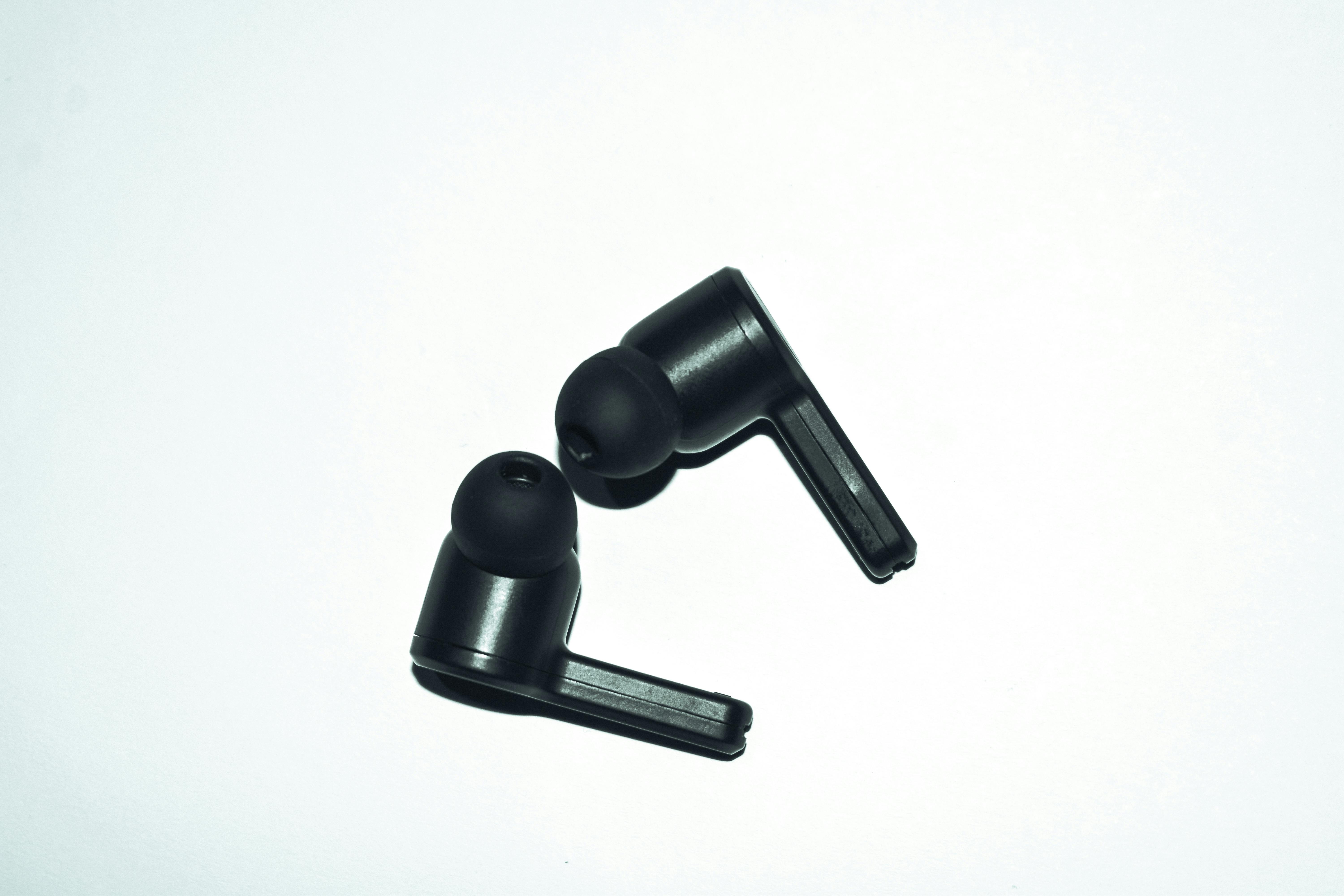 earphones
