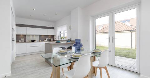 Meadowside show home kitchen/dining